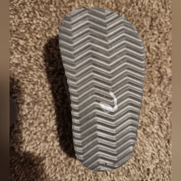 Baby Boy's Size 2 Flip Flops - Picture 4 of 5